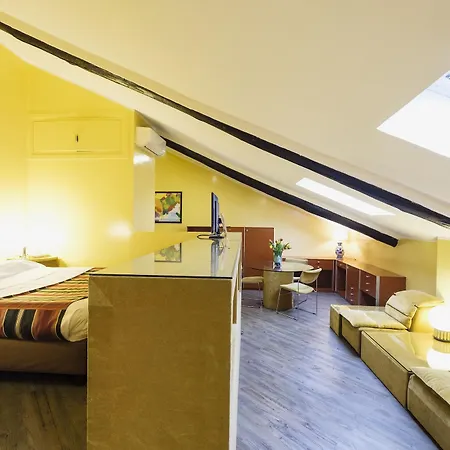 Sacchi Aparthotel
