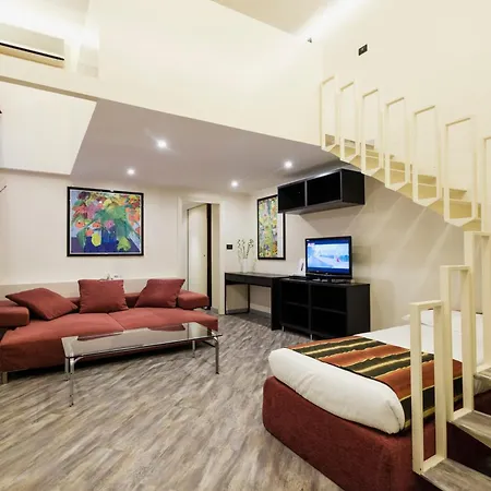 Sacchi 4* Турин