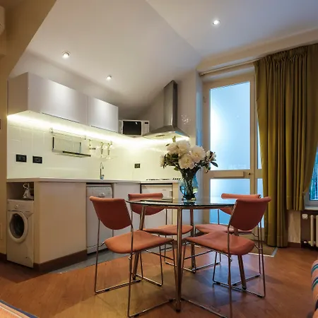 Sacchi Aparthotel 4*