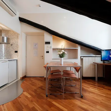 Sacchi Aparthotel