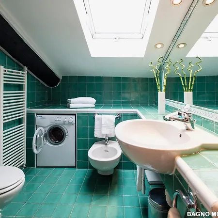 Sacchi アパートホテル 4*