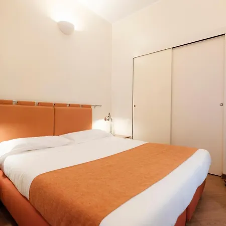 Sacchi アパートホテル